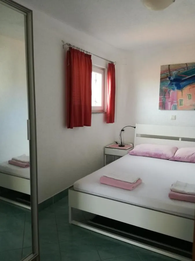 Apartman Jasmina Pula Lägenhet